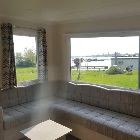 Chalet The Lake - De Schans Alphen Benedeneind